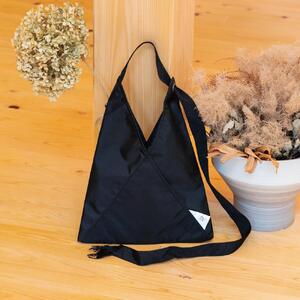 利き手を選ばないショルダートート　Niji【S】　Super water repellent