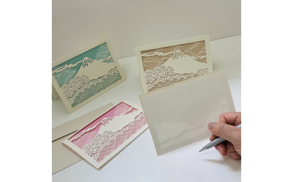 
            富士山と三保松原を贈る　切り絵レター4色セット（4点入り）
          