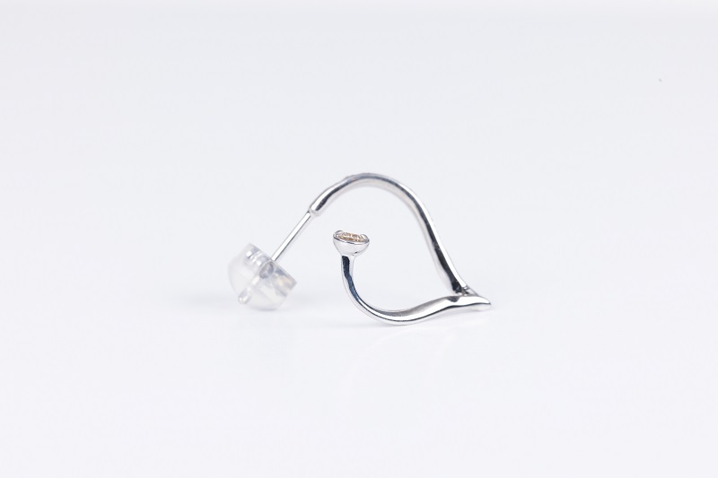 PT900 ハートピアス　HRT-P-PT