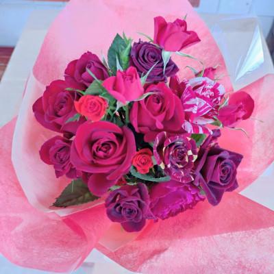 ふるさと納税 杵築市 『天使のバラ』薔薇だけの自立型花束(赤系) |  | 01