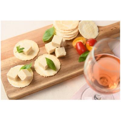 ふるさと納税 池田町 北海道池田町産山わさび入り和ちいず2個、十勝ワイン町民用ロゼ1本【A041-8】 |  | 01