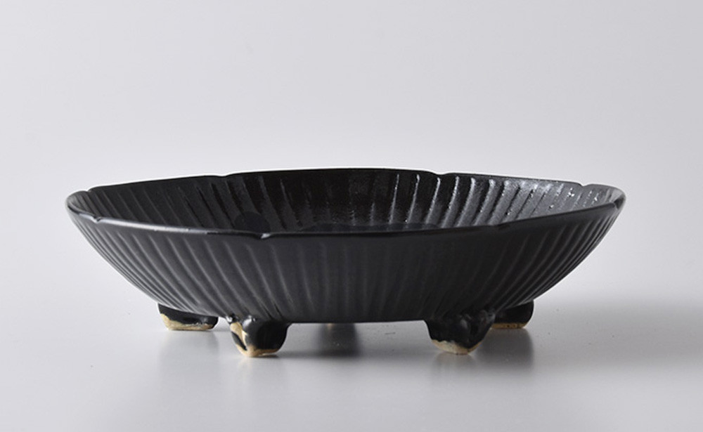 
            有田焼 乃利陶窯 五臓六腑が喜ぶ【こくようせき】黒曜石鎬彫18cm足付パスタ皿 皿 食器 うつわ 器 ギフト 贈り物 30000円 3万円 A30-716
          