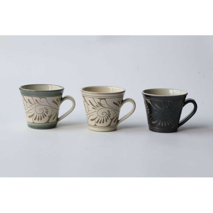 【ふるさと納税】【カラー選択可】＜受注生産品＞唐草線彫 ( マグカップ小 × 1個 )