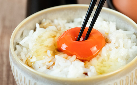 【TVで話題沸騰！】とにかく黄身が濃いたまご「マキシマムこいたまご」50個入り 伊達市 福島県 国産 MS～LLサイズ 養鶏場直送 卵 たまご 玉子 生卵 鶏卵  F20C-275