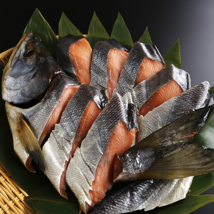 ＜千年鮭きっかわ＞塩引鮭・鮭の生ハム詰め合わせ