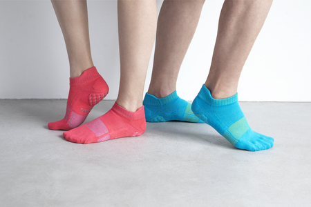 足の健康を考えた五本指ソックス「ととのえる ウォーキング（22～23cm）」【グレー】足の健康 足のトラブル予防 5本指構造 5本指ソックス くつした ウォーキング care:soku（ケアソク）山忠