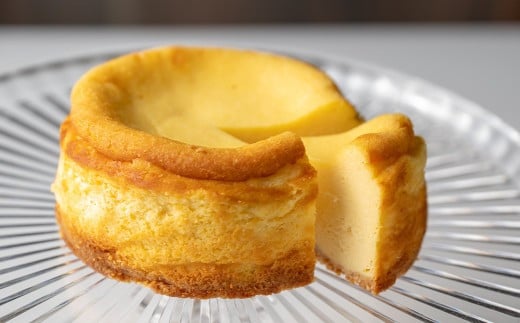 ヤギ乳のチーズケーキ 4号サイズ スイーツ おやつ 冷凍 ミルク ケーキ 自家栽培小麦使用 おかし 【古民家カフェ甘欧】 tm219