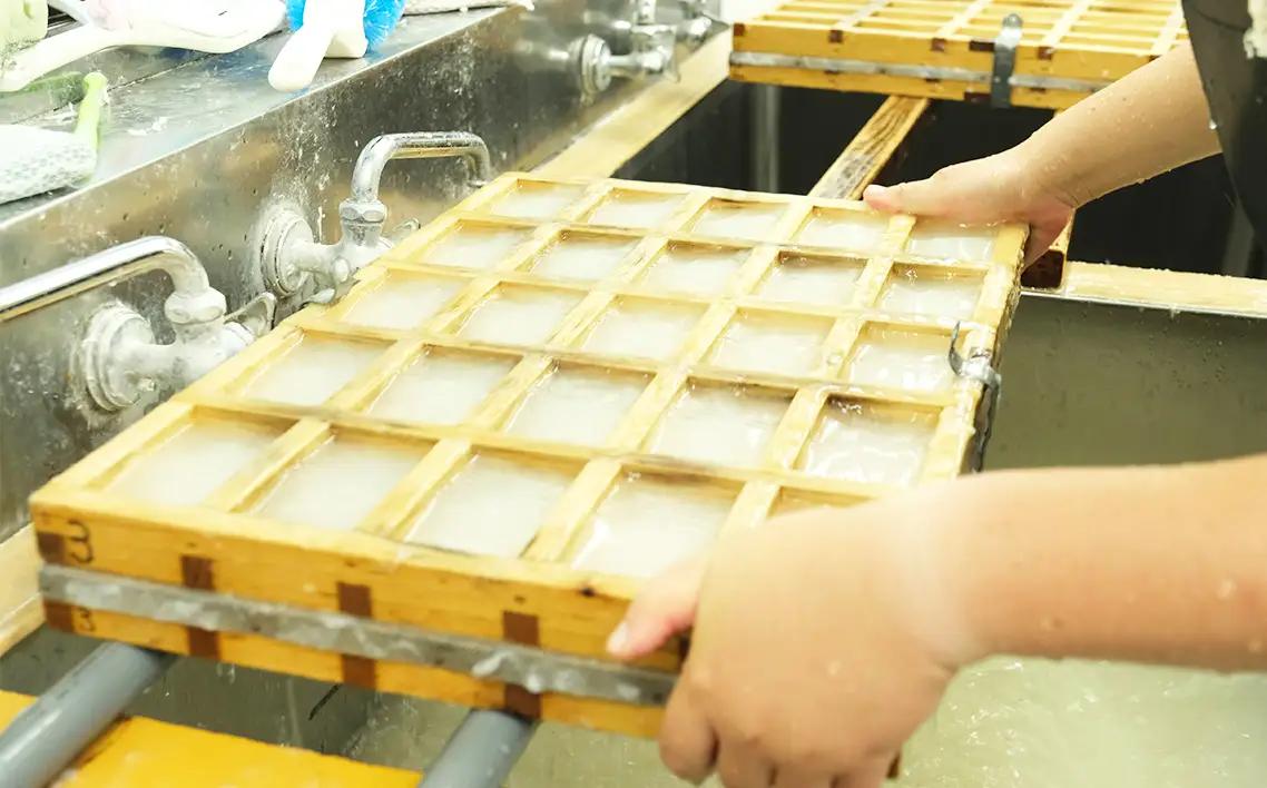めぐる、手漉紙。活版印刷名刺 No.1075