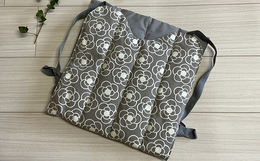 AE-57.【背負う防寒着】大和おいね　綿100％　カメリア柄／グレー・M