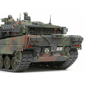 プラモデル 1/35 ドイツ連邦軍主力戦車 レオパルト2 A7V タミヤプラモデル