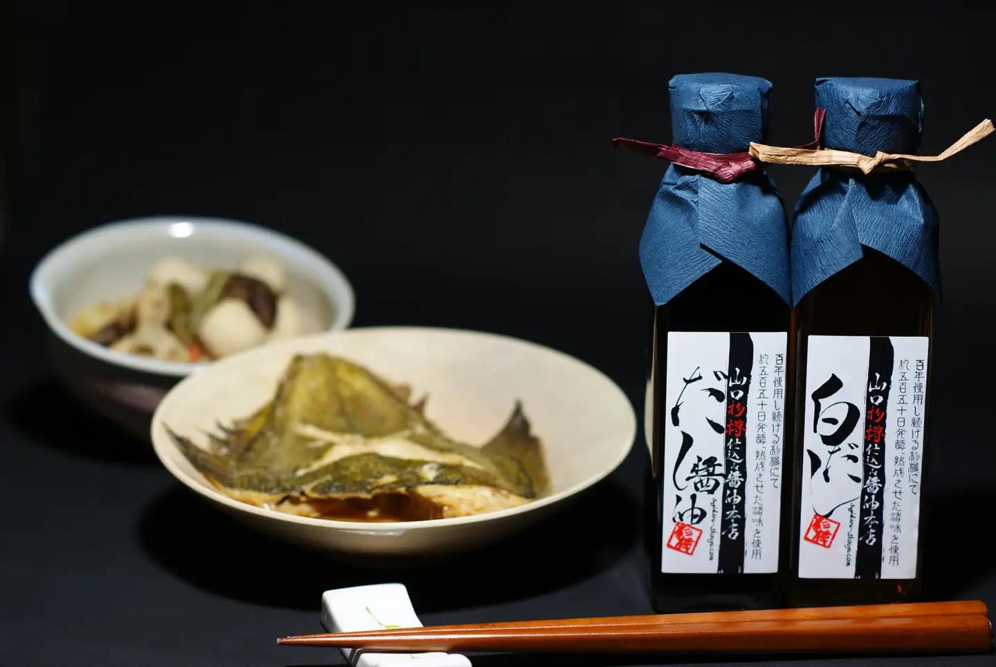 木桶で仕込む地産醤油 ほぼ完ぺきです! ぶち楽しめるに決まっちょるセット 桑田醤油有限会社 山口県 防府市 C-E04 醤油 詰め合わせ 調味料 ぽん酢 出汁 漬物 デニム トートバッグ 木桶仕込み 
