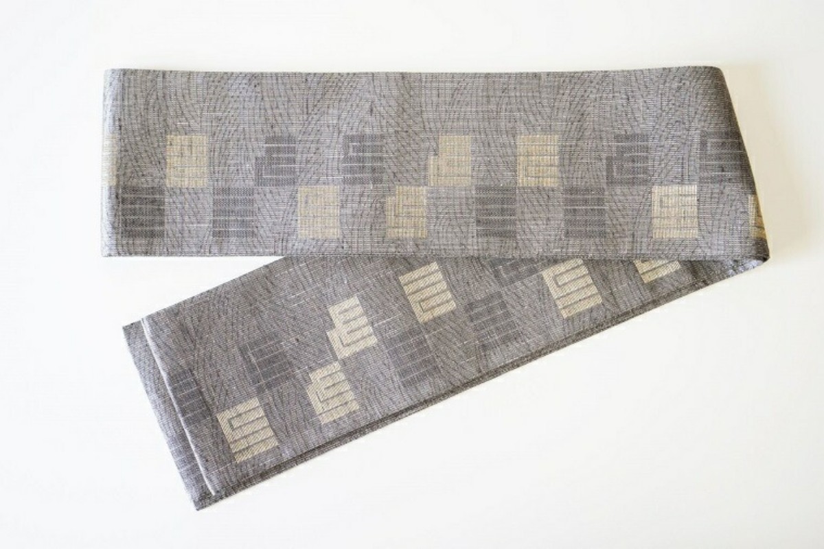 
                  丹後帯 半幅帯「源氏香」（グレー）　半幅帯 源氏香 絹糸 シンプル 贅沢 軽い 美しい グレー グレー色 ふるさと納税 帯 ふるさと納税 半幅帯 ふるさと納税 着物 ふるさと納税 着物小物 ふるさと納税 和服　FY00031
                