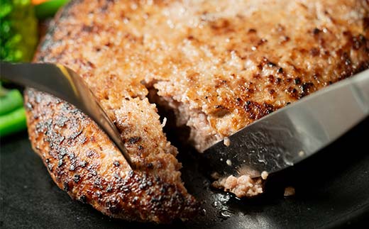 北海道産手作りおっきなジューシーハンバーグ 大きめお肉入り 400g ×4パック 無添加 ハンバーグ 肉 牛肉 豚肉 おかず 弁当 F4F-8543