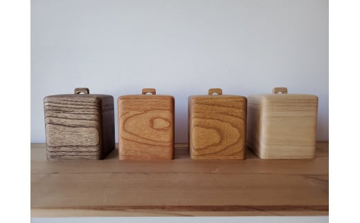 桐のキャニスター (L) 桐製 木製 無垢材 防虫剤 漂白剤 不使用 調味料入れ 茶筒 桐 保存容器 コーヒーキャニスター キャニスター 天然木 調湿効果 調湿 酸化防止 機密性 食器 雑貨 日本製 おしゃれ 工芸品 北欧 キッチン雑貨 (F16-019)