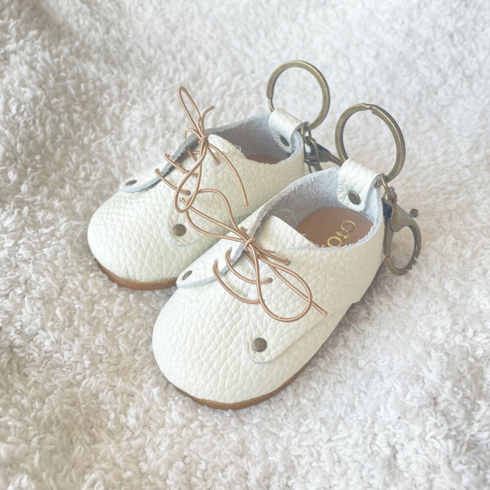 【ふるさと納税】神戸の靴作り体験（新生児用ファーストシューズキーホルダー）　＊1足プラン/2名 | 神戸市 ファーストシューズ キーホルダー レザークラフト 手作り 体験 人気 おすすめ 送料無料