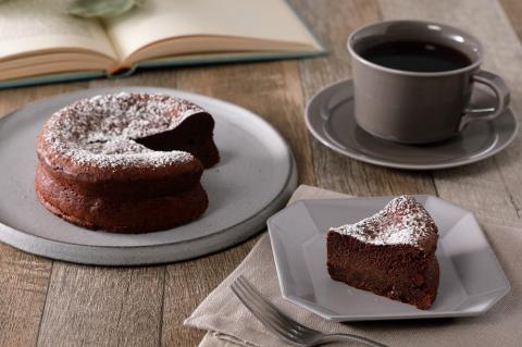 健康志向のあなたに贈る！とっておきの手作りガトーショコラ〈4号〉