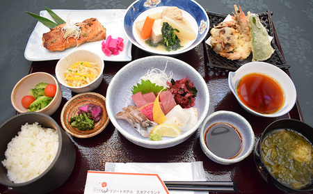 【リゾートホテル久米アイランド】スタンダードツイン 2名様(1泊夕朝食付) ご宿泊券 ホテル リゾート 沖縄 南国 久米島 琉球 離島 球美 癒し 海 ビーチ 大自然 星空 満天 休日 宿泊 レストラ