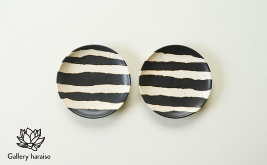 
                  【沖縄のかわいい器】陶factory509 モノクロ皿小　ペア／ゼブラ
                