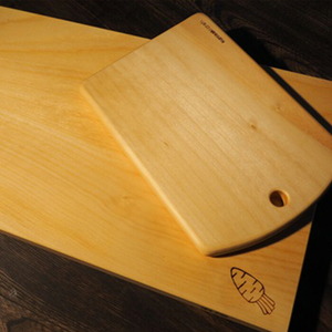  銀杏のまな板 耐水加工 2枚組 通 (大：L40×W25×T2.8cm / 小：L23×W16×T2.2cm) 台所 キッチン 調理道具 調理 料理 日用品 銀杏材 銀杏 【opbs006】【くにさき六郷舎】