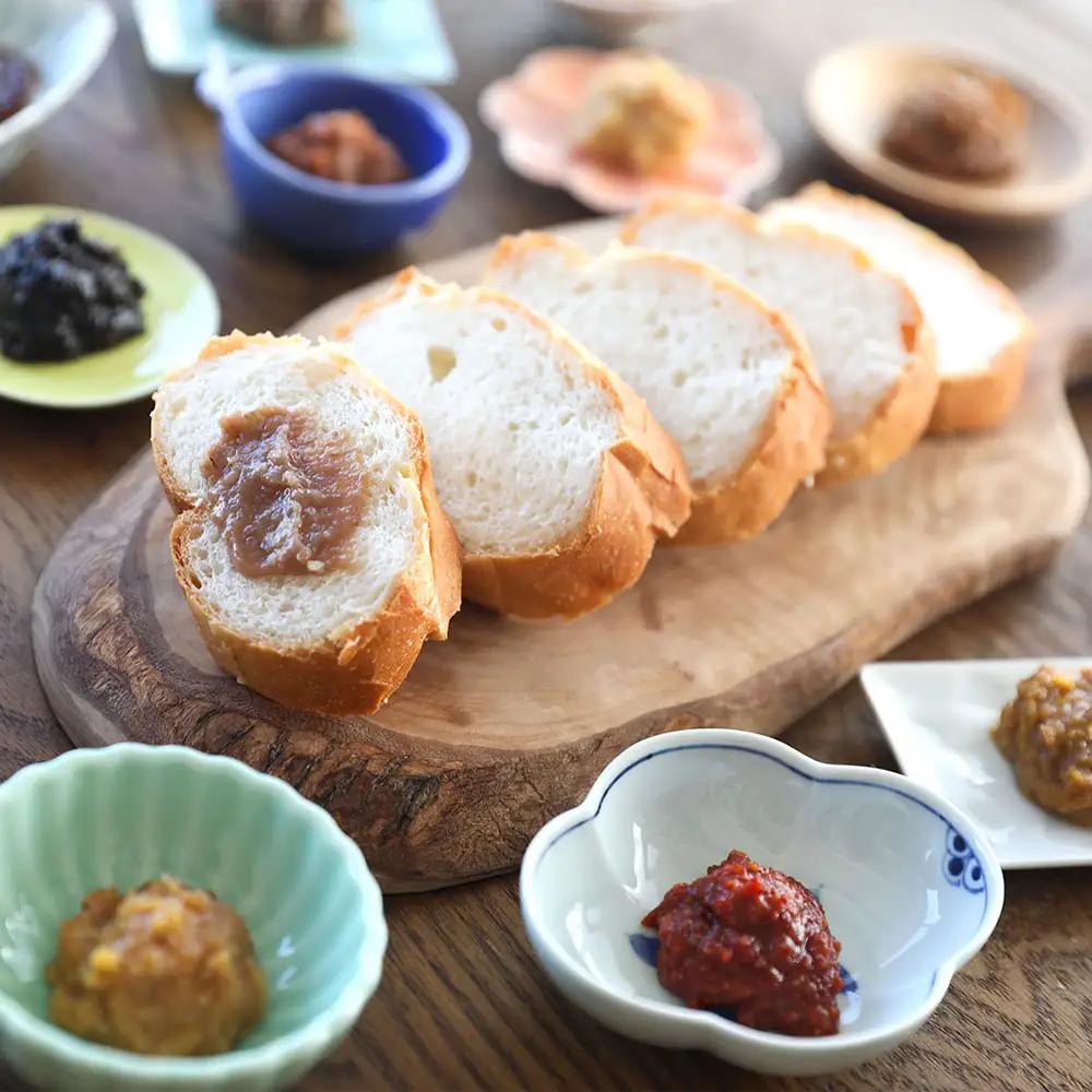 ハナブサ醤油 おかず味噌 30g×10袋 10種類セット 巾着タイプ 味噌 みそ ごはんのお供 味噌スープ 味噌汁 かけるだけ 乗せるだけ 1823年創業 老舗の味 家庭 普段使い 発酵食品