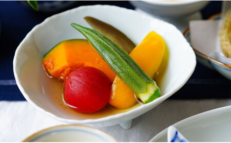 A25-359 有田焼 淡い青色の美しい小鉢 5個セット まるぶん