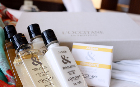 【サイプレスリゾート久米島】アンバサダースイートルーム 1泊朝食付きペア宿泊券 ホテル リゾート 沖縄 久米島 オーシャンビュー サンセット ビーチ 自然 客室 レストラン プール 大浴場 観光 アク