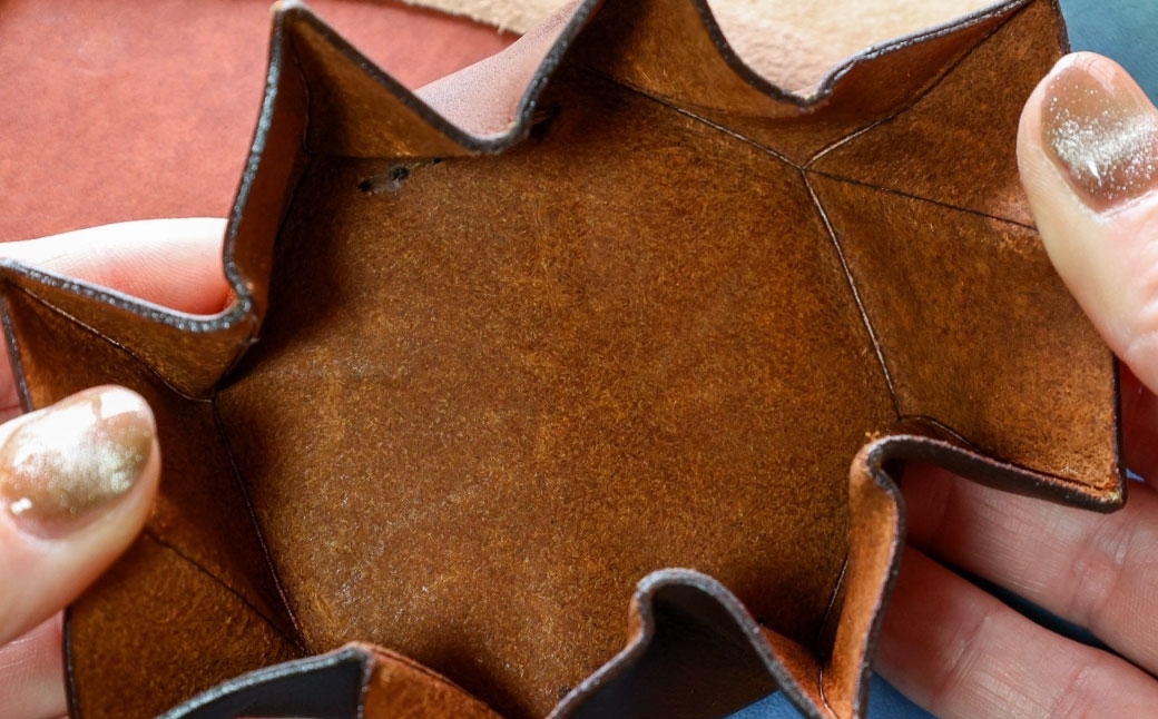 【neoclassic】牛本革 コインケース（Dark Brown）