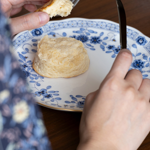 ≪NARUMI≫【ミラノ】19ｃｍケーキ皿５枚セット* 三重 志摩 伊勢志摩 食器 皿 ケーキ皿 セット プレート ケーキ デザート スイーツ 白 青 ホワイト ブルー NARUMI 三重ナルミ ナル