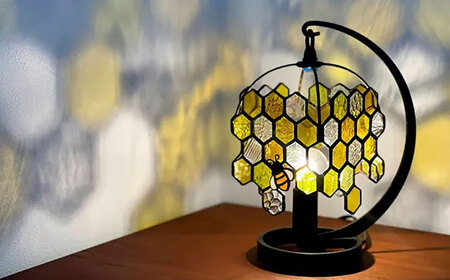 ステンドグラス テーブルランプ ミツバチ イエロー ランプ / Nijiiro Lamp[BBAD050]