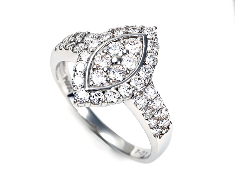 プラチナ ダイヤモンドリング　P2753DI-P