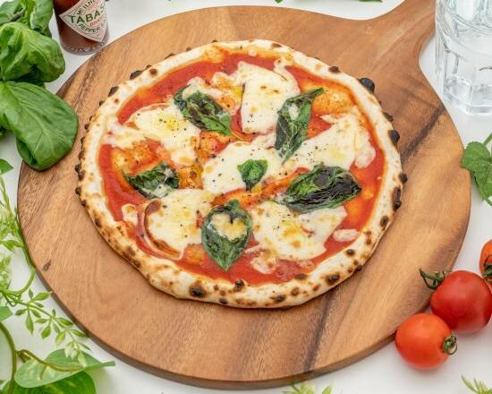 【ふるさと納税】 ピザ マルゲリータ 手作りピザ 冷凍ピザ 3枚 高糖度 フルーツトマト チーズ モッツァレラチーズ 朝採れ フレッシュ バジル トマト トマトソース 濃縮 tomato 野菜 やさい yasai こだわり 農家 トマト農家 農園 絶品 本格 ヘルシー 新鮮 神奈川 湘南 藤沢