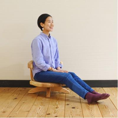 ふるさと納税 田辺市 紀州スギの回転コシ座椅子 【gwo008-1】 |  | 03