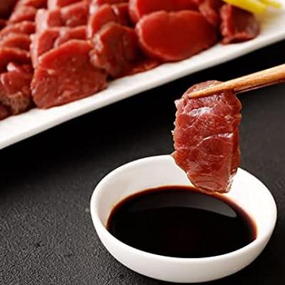 ふるさと納税 南阿蘇村 【カナダ産国内肥育】熊本直送　馬刺し　ブロック肉　赤身100g+大トロ100g　200g(南阿蘇村) |  | 01
