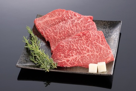 高級和牛「熊野牛」 特選モモステーキ 約600g 4等級以上【S035-mtgn026】