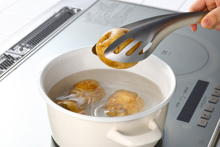 LS1568 ソースもすくえるガッシリトング