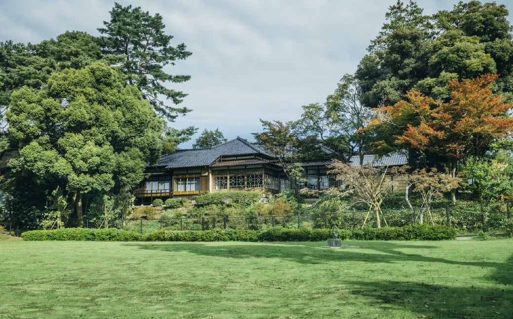 
            荻外荘ひとりじめプラン （1日 （9：00～17：00） ／ 1回） ／ チケット 体験チケット 券 利用券 荻外荘 貸切 休園日利用 一日貸切 貸し切り ひとりじめ 洋室 和室 歴史建築物 国指定史跡 史跡 登録有形文化財 東京都 杉並区
          