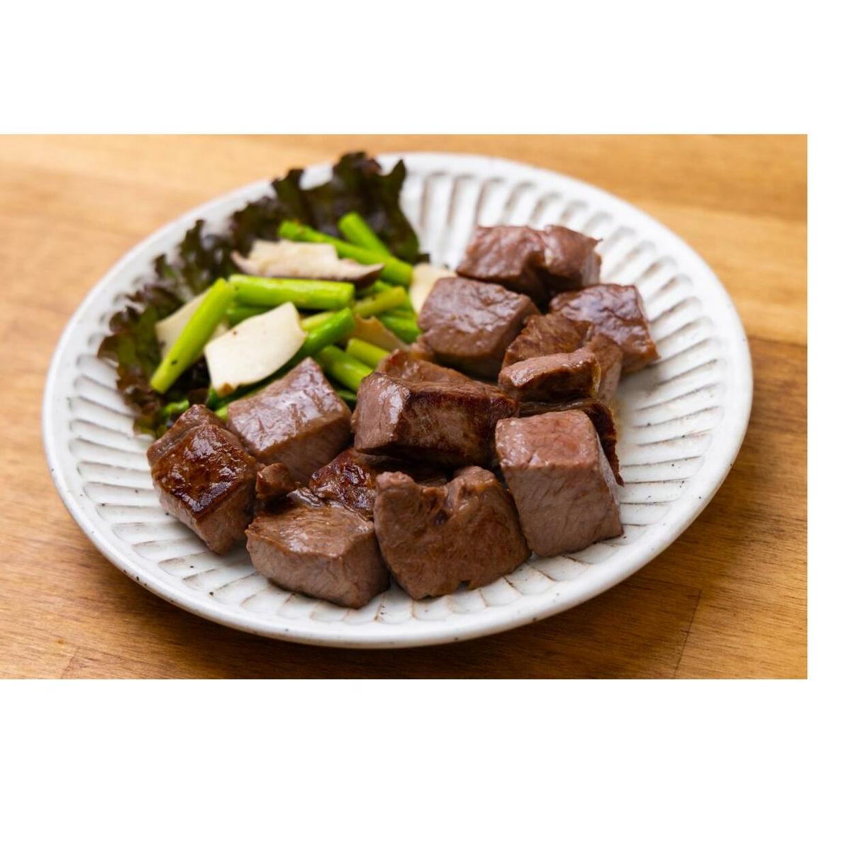 A4ランク以上！氷見牛もも　サイコロステーキ1300g _イメージ5