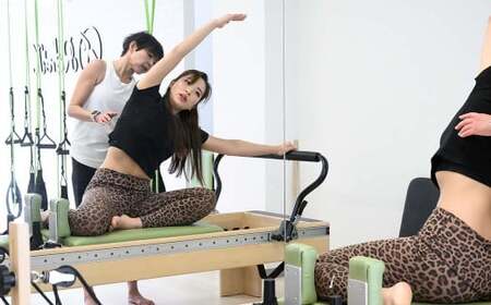 身体を変える！マシンピラティス プライベートレッスン（1回分） 【5月上旬発送開始予定】 ピラティス レッスン 姿勢改善 筋トレ 体験 チケット