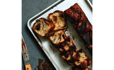 チョコレートクロワッサン食パン「バブカ」