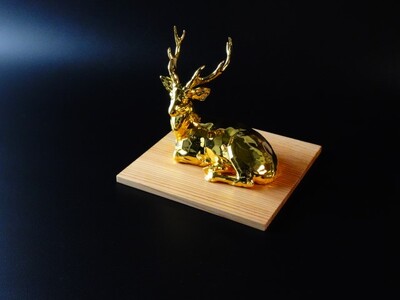 D-37 幸運を運ぶ神鹿 (純金メッキしたレプリカ) 中 ※木箱 奈良市 有限会社 高山商会 奈良 一刀彫 純金 24k メッキレプリカ 置物 なら 奈良 なら