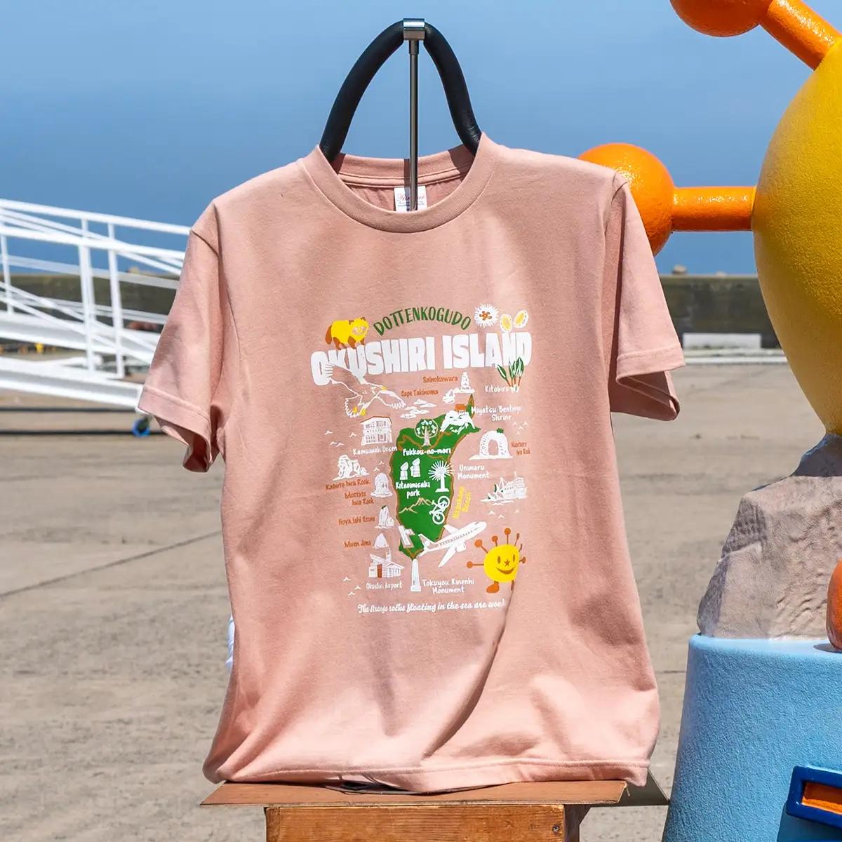 うにまるTシャツ (奥尻MAPデザイン) ピンク Lサイズ  奥尻島 ゆるキャラ ご当地 マスコット キャラクター うにまる メンズ レディース ユニセックス ご当地T キャラT Tシャツ 観光マップ