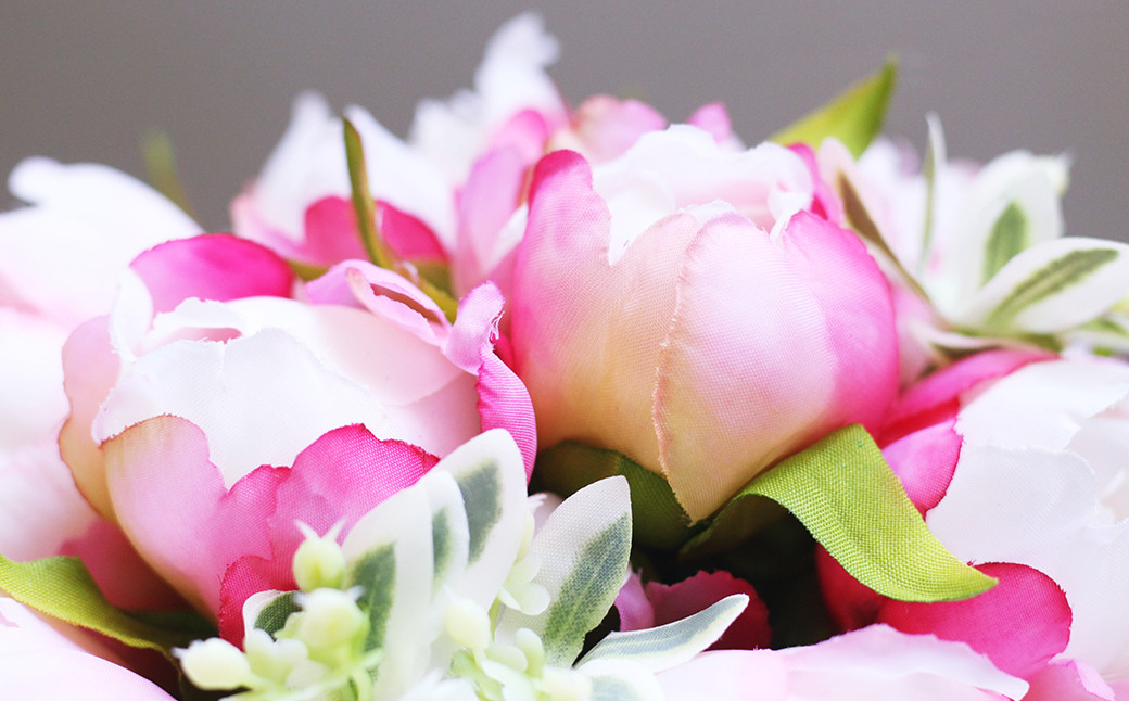 水換え不要!!ピオニー（芍薬）の花瓶に入った花束：pink