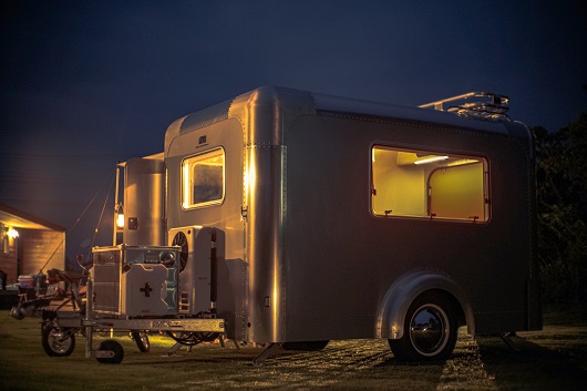 キャンピングトレーラー X-cabin300 スペシャル パッケージ / ふるさと納税 車 アルミボディ 癒し オシャレ空間 キャンプ BBQ ピッツバーグ アウトドア スチール ワークス 送料無料