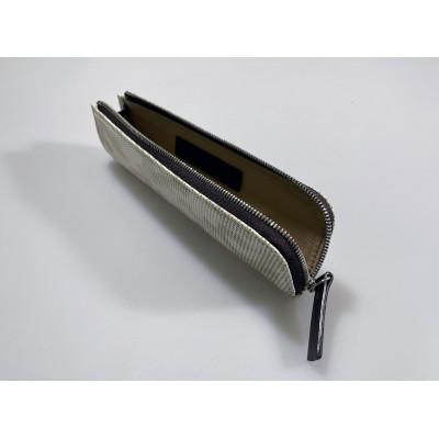 ふるさと納税 富士河口湖町 甲州印伝「URUSHINASHIKA」ペンケース |  | 02