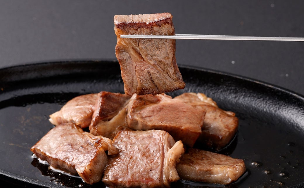 【3ヶ月毎4回定期便】 くまもと黒毛和牛サイコロステーキ 計約1.6kg（約400g✕4回） 牛肉 和牛