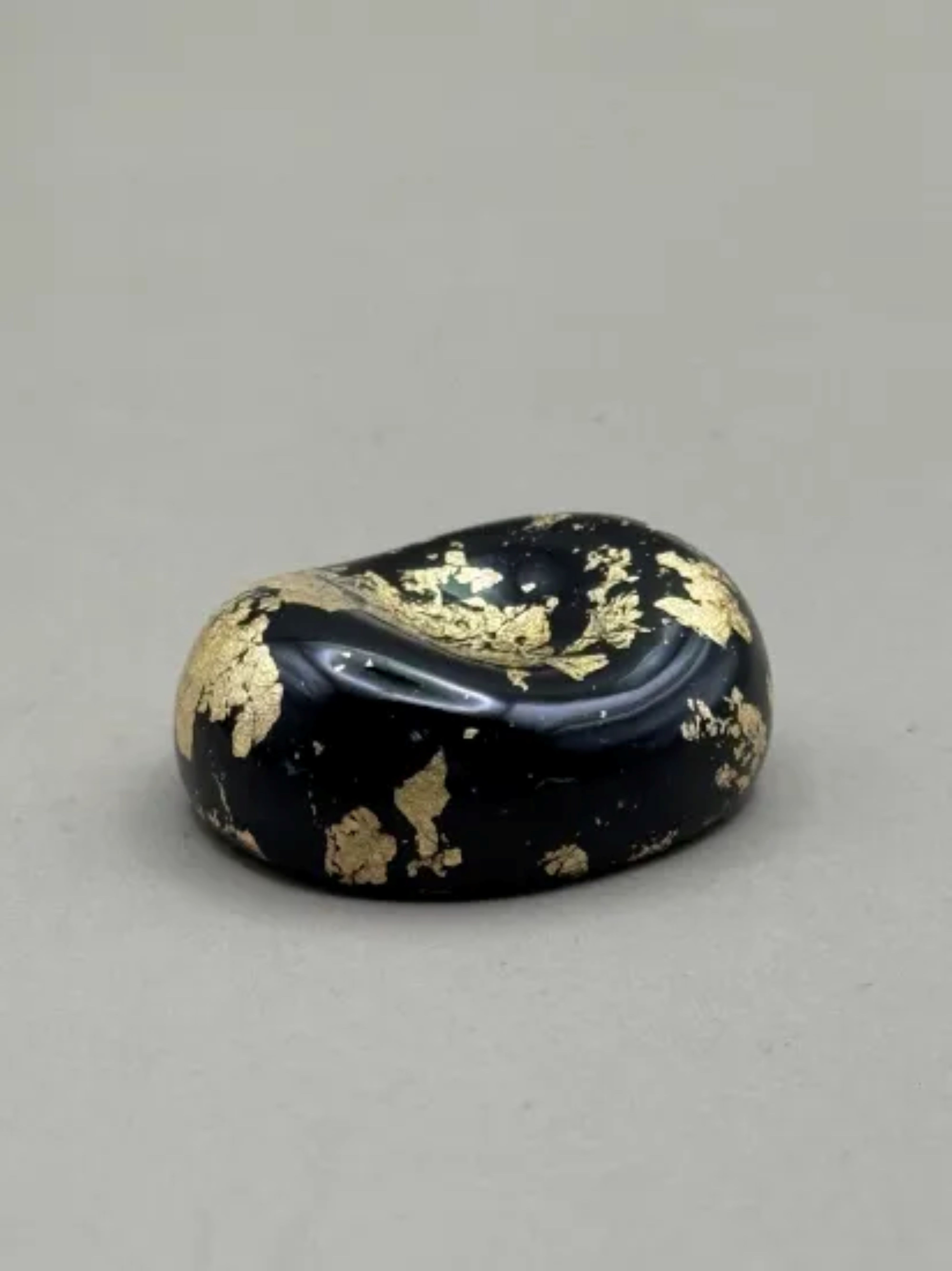 箸置き へこみ 漆黒金箔［NF218］ 303446_CU90086VC03