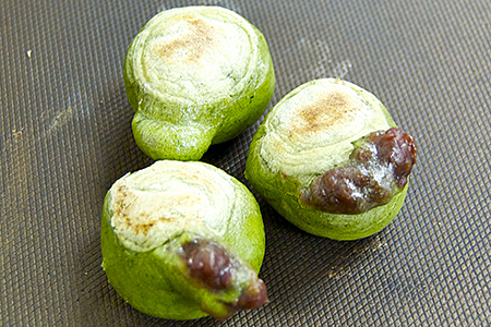 よもぎ餅（粒あん入り）12P：B015-090