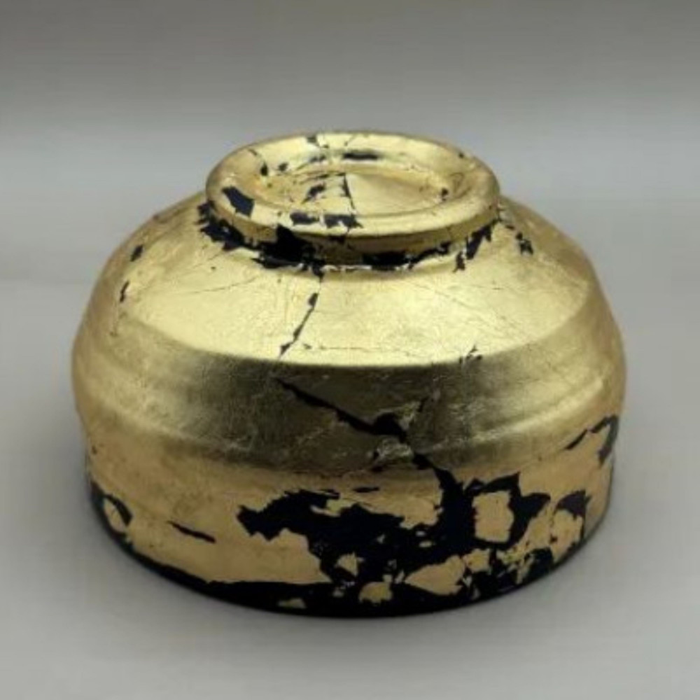 抹茶碗 漆黒 金箔貼り（マット仕上げ）［NF69］