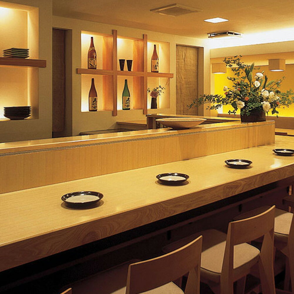 【ふるさと納税】【食彩工房 舎人】店長おすすめ厳選素材コース 4名様 ご招待券 コース料理 食事 食事券 チケット 会食 和食 東京都 武蔵野市 送料無料