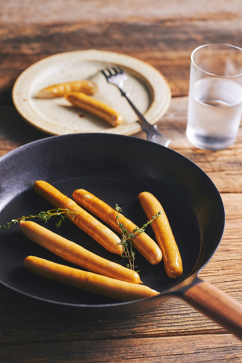 ※チキンソーセージの調理例です。